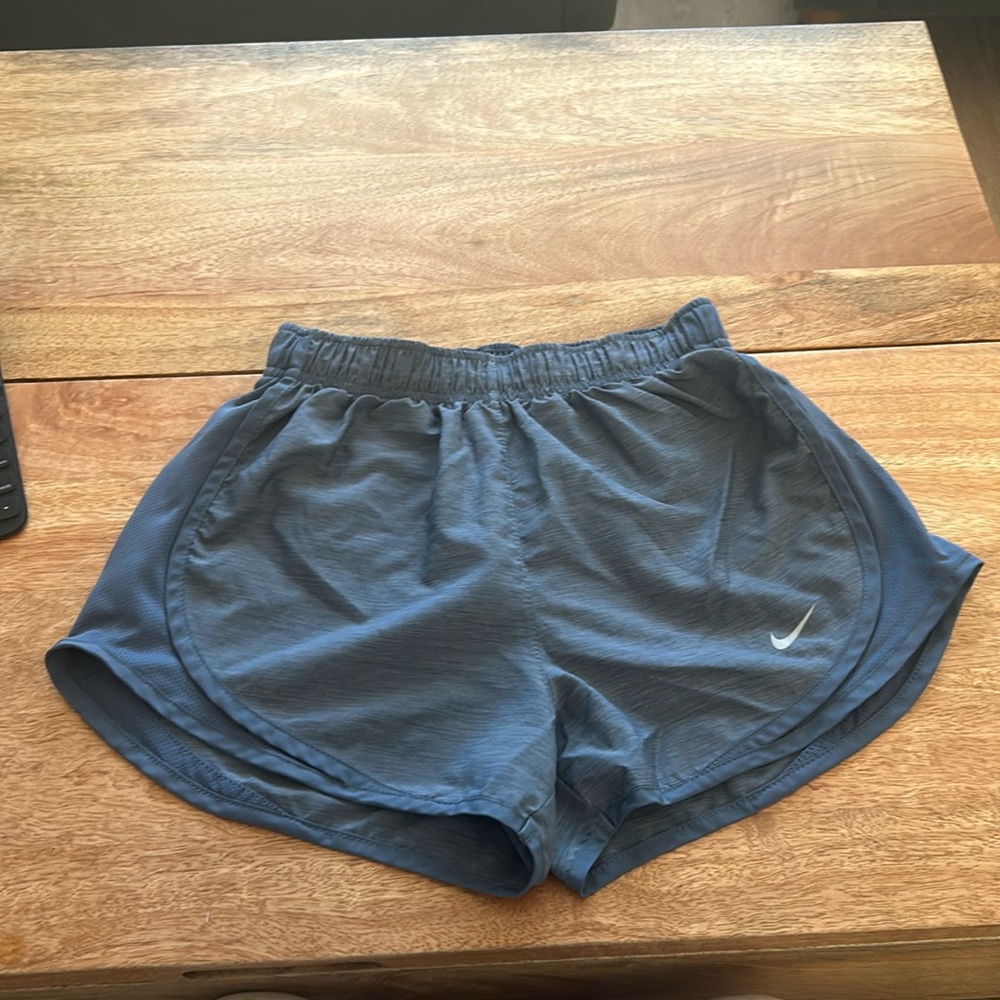 Brand is Nike,Size is XS,